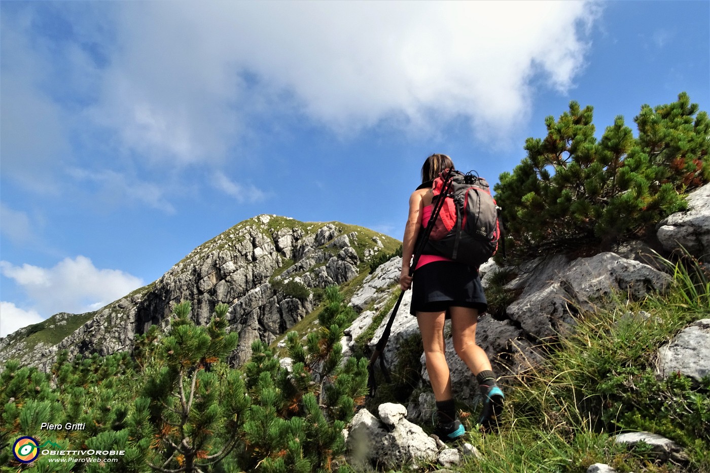 45 Sentiero tra placche rocciose .JPG